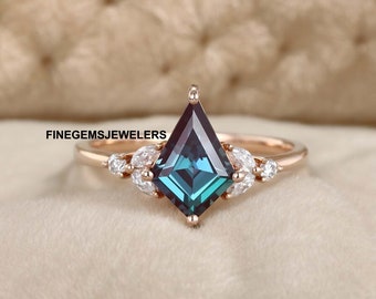 Kite Cut Alexandrite Ring, Rose Gold Diamond Cluster, Art Deco Bridal Ring