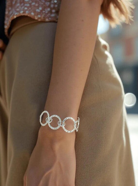 Boho Chic Silver Link Bracelet: Hammered Stainless Steel Statement Jewelry