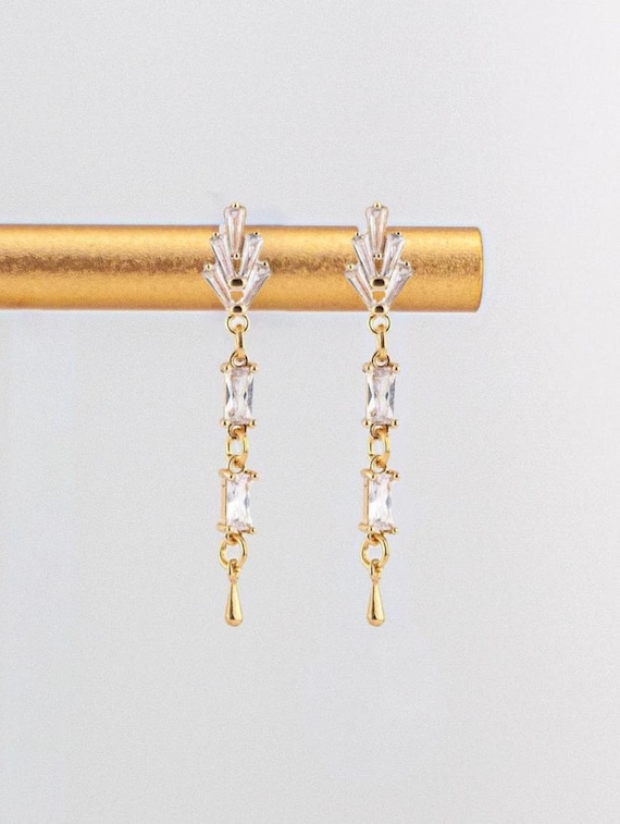 Dainty CZ Gold Drop Earrings: Vintage Style Clear Crystal Jewelry for Special Occasions & Evening Dresses