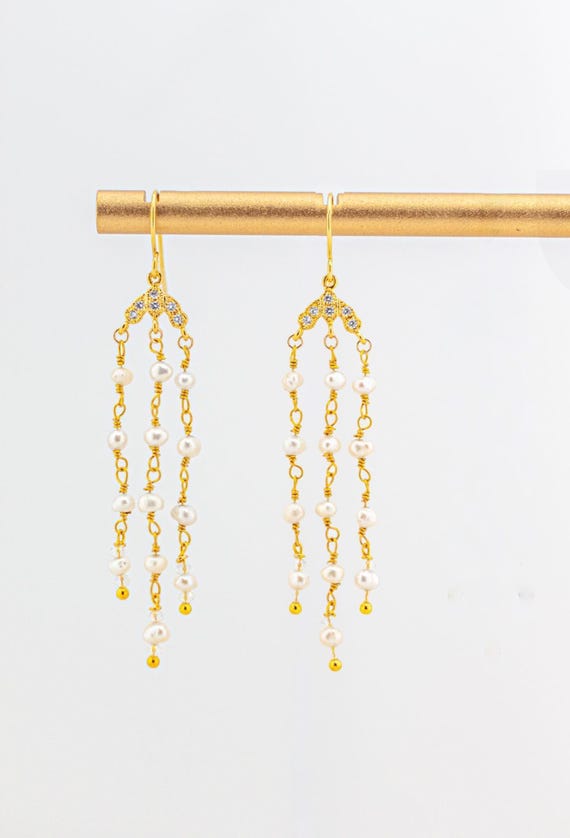 Chandelier Pearl Bridal Earrings- Vintage Boho Style Unique Wedding Jewelry for Bride