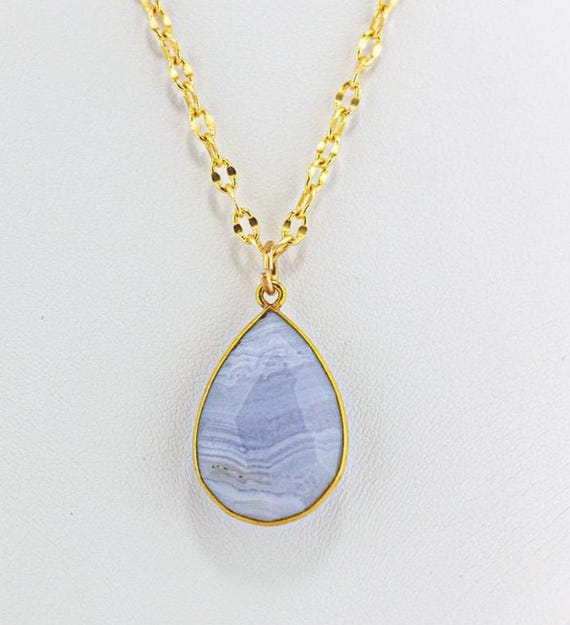 Boho Chic Lace Agate Necklace: Gold Statement Jewelry With Light Blue Gemstone Pendant