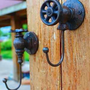Cast iron 2024 hooks wholesale canada