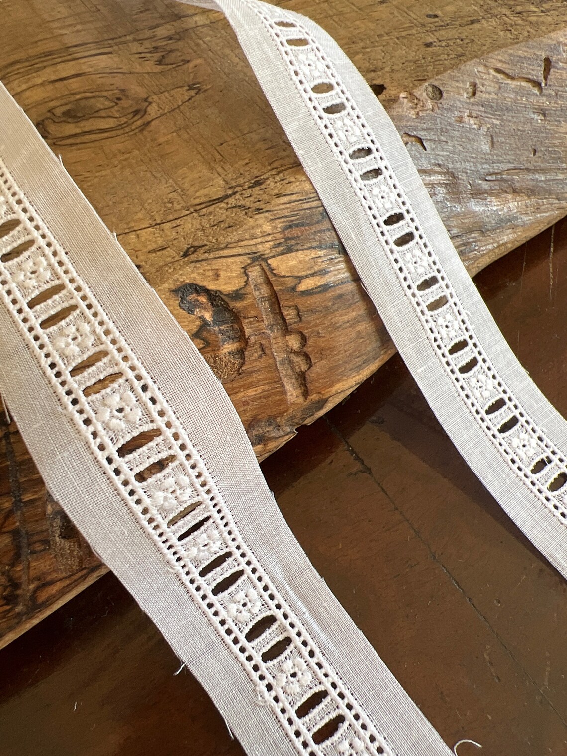 Swiss Entredeux Beading White With Flower 1/4 Ribbon Heirloom Sewing