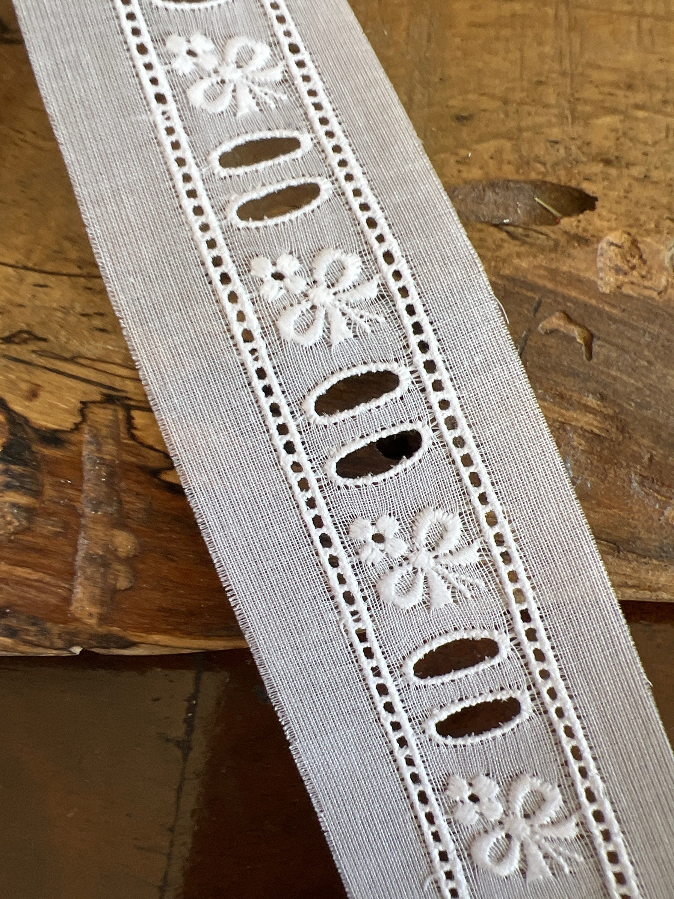 Swiss Entredeux Beading With Flower and Bow Uses 3/8 Ribbon Heirloom