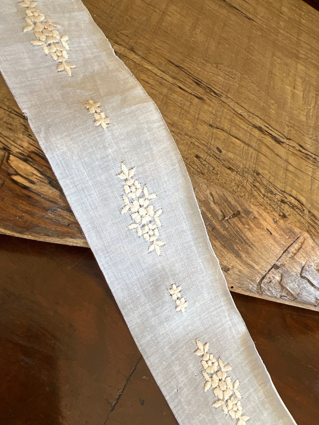 Swiss Embroidery Ecru Flower Insertion 1 3/4 Wide Heirloom Sewing Dress