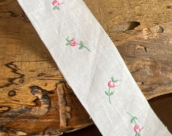 Swiss Embroidery Pink and Green Flower Insertion 1 1/2" Wide Heirloom Sewing Dress Making