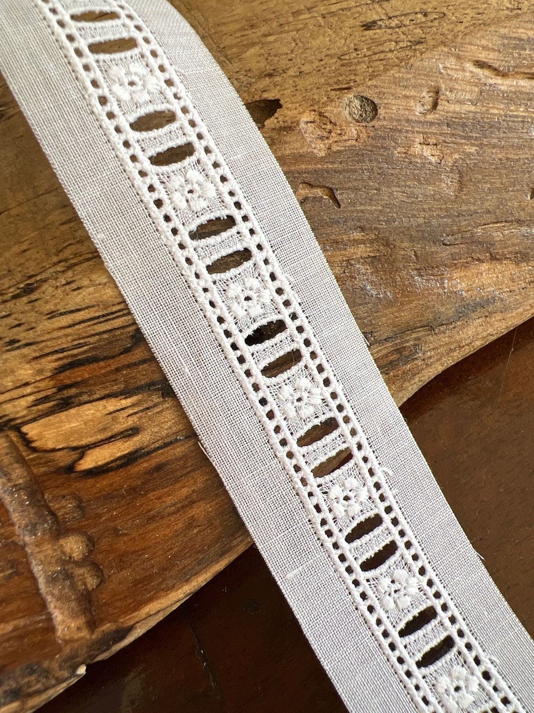 Swiss Entredeux Beading White With Flower 1/4 Ribbon Heirloom Sewing