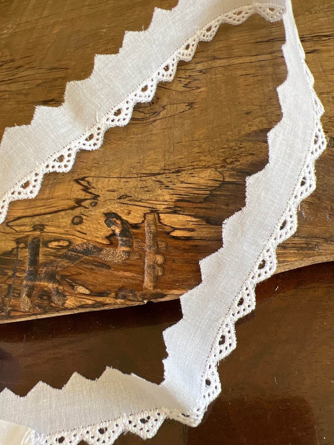 White Swiss Entredeux Scalloped Edging With Points 1 Etsy
