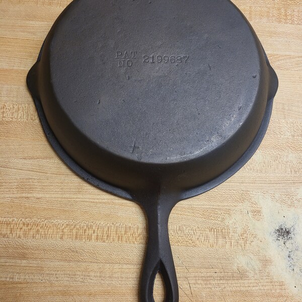 Blankenship Cast iron combo set skillet top in great condition!
