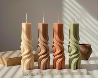 Świeca Totem | Rzeźbiona świeca z wosku sojowego | Świeca zapachowa z kwiatem bawełny | Świeca o minimalistycznym designie | Pomysł na prezent do domu