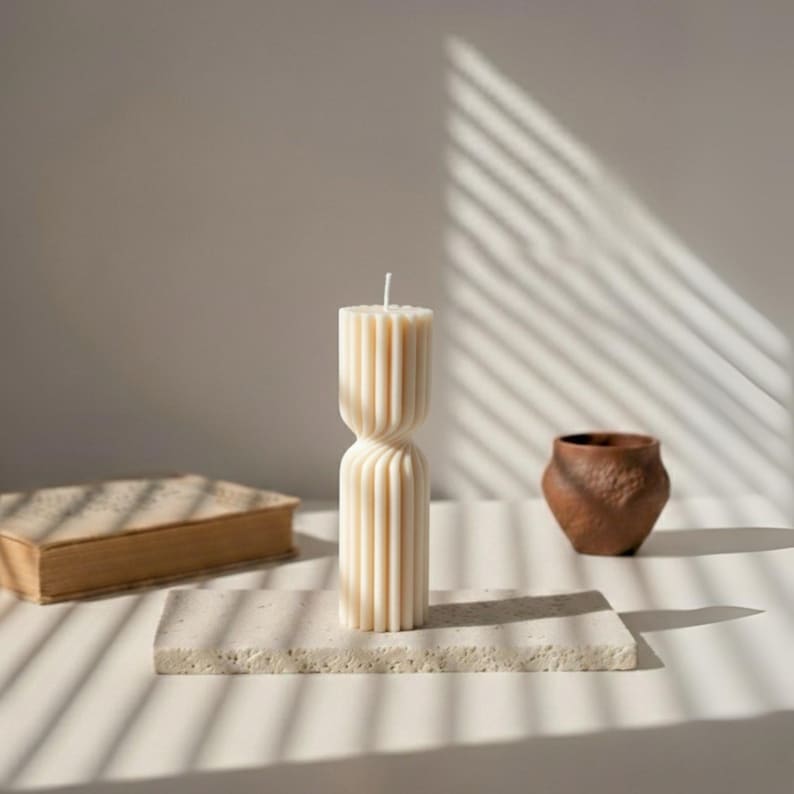 Bougie parfumée pillier design minimalist couleur blanche