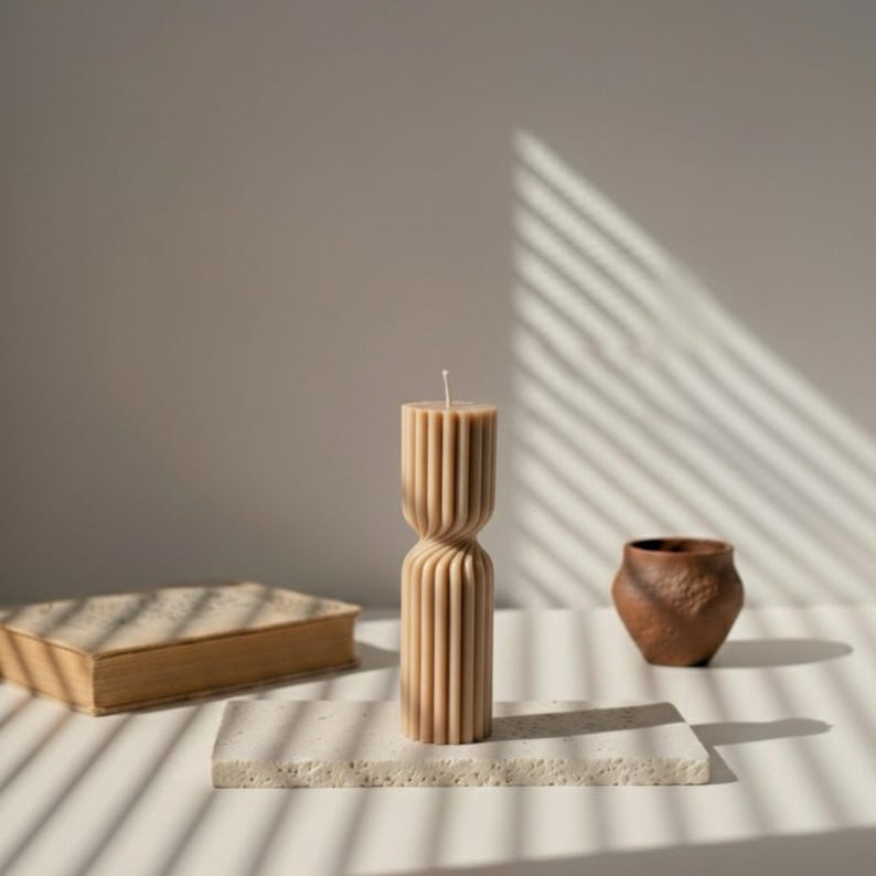 Bougie parfumée pillier design minimalist couleur Marron