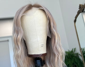 22 Zoll helle blonde Balayage Echthaarperücke