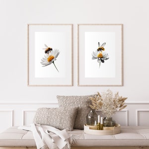Bee Wall Art, Set Of Two Prints, Honey Bee, Printable Art Prints, Printable Wall Art, Bee Wall Art, Digital Print,Farmhouse Decor,Set Of Two