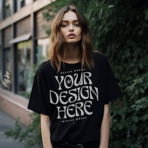 ギルダン 5000 ブラック Tシャツ モックアップ、ファッション Tシャツ モックアップ、オーバーサイズ シャツ、モデル モックアップ