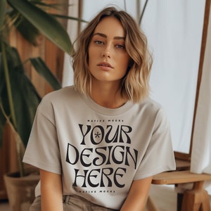 Gildan 5000 Natural Maqueta de camiseta, Maqueta de camiseta de moda, Camisa de gran tamaño, Maqueta de modelo