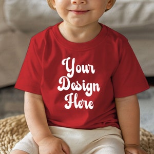 Pelli di coniglio 3322 Mockup di colore rosso, T-shirt per bambini Mock, Moskup estetico, Mockup in jersey fine infantile, Mockup naturale per bambini, Camicia per bambini
