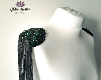 A pair of Green Epaulettes with Tassels and Chains. Handmade Shoulder Beaded Epaulettes. Shoulder accessories, mothers day gift.