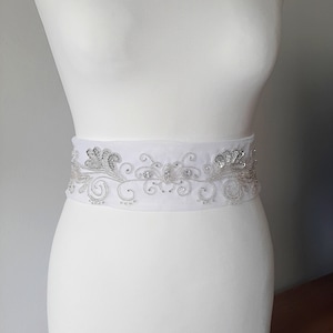 Tulle Bow Bridal Sash/Rhinestone Belt with bow for a wedding dress/Bridesmaid belt/Silver belt/Formal dress belt