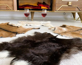 Genuine Goat Fur Rug: Rustic Accent Hide - Soft & Unique
