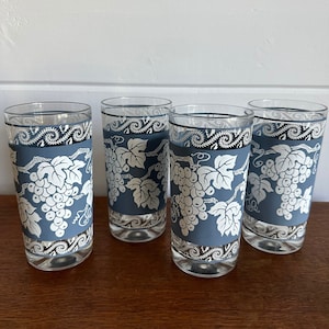 Vintage Hazel Atlas Wedgwood White Grape Cocktail Beverage Glasses - Set of 4