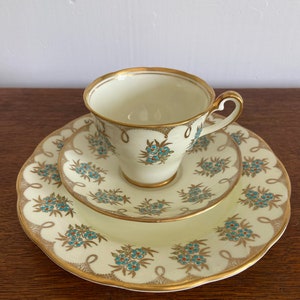 Vintage Salisbury Bone China Trio Floral Pattern with Gold accents (C)