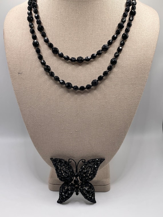 Vintage Necklace and Brooch Set (Black bead neckla