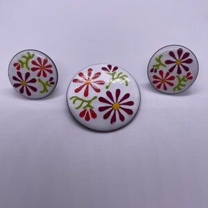 Vintage Pin and Clip on Earring Set (retro flower)