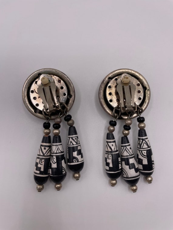 Vintage Handmade Boho Beaded Clip On Dangle Earri… - image 2