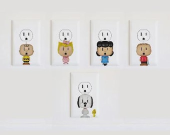 Peanuts Gang - Snoopy - Woodstock - Charlie Brown - Sally - Lucy - Linus