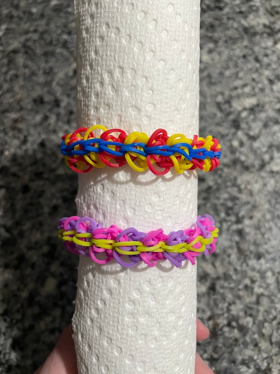 How To: Make the Rainbow Loom Diamond Bracelet 