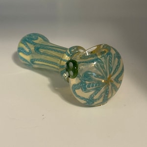 Glass pipe green inside out work (5 inches)
