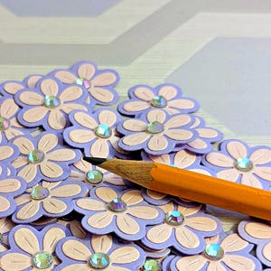 ジェムセンター ミニフラワー | ダイカットペーパーフラワー | 50個以上 || :GCP