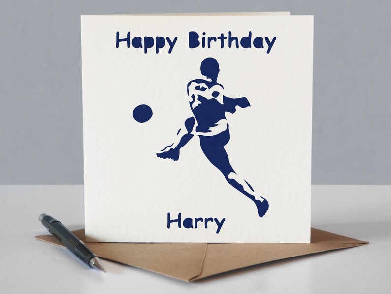 Carte d'anniversaire personnalisée pour footballeur ou fan de football - fan de football joueur de football - carte de voeux en papier découpé image 5