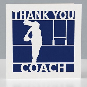 Carte de remerciement pour un entraîneur de rugby féminin - Conception Papercut image 3