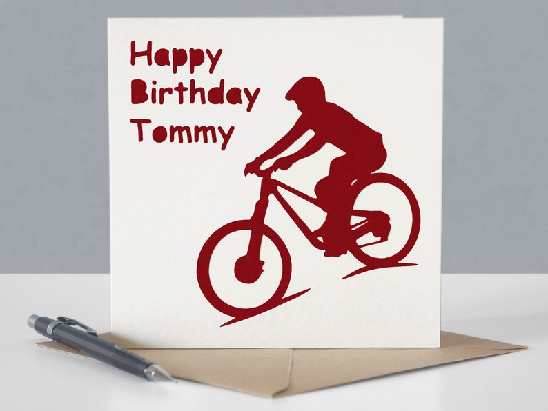 Carte d'anniversaire VTT personnalisée pour lui - Carte de voeux cycliste Papercut image 5
