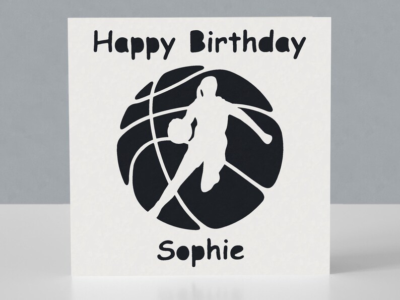 Carte d'anniversaire personnalisée pour fan de basket-ball - Carte de voeux en papier découpé pour basketteur image 2