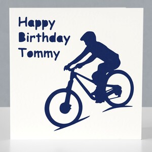 Carte d'anniversaire VTT personnalisée pour lui - Carte de voeux cycliste Papercut image 2