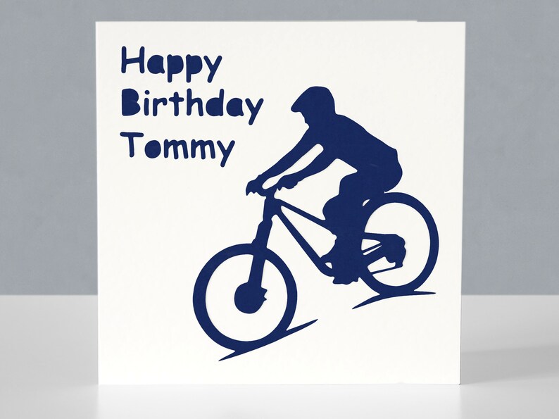 Carte d'anniversaire VTT personnalisée pour lui - Carte de voeux cycliste Papercut image 2