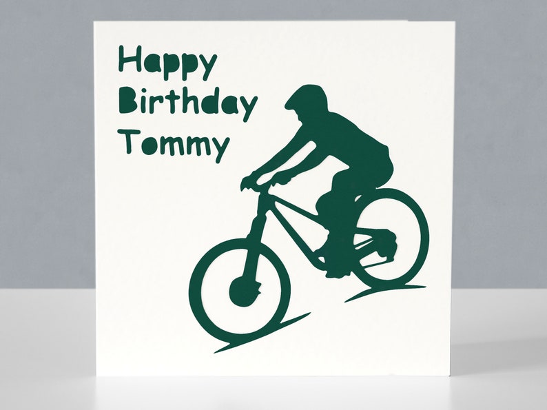 Carte d'anniversaire VTT personnalisée pour lui - Carte de voeux cycliste Papercut image 3