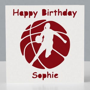 Carte d'anniversaire personnalisée pour fan de basket-ball - Carte de voeux en papier découpé pour basketteur image 3