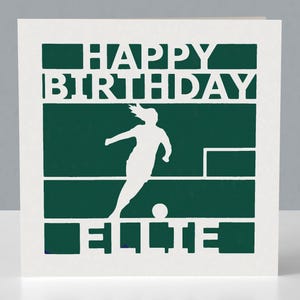 Carte d'anniversaire personnalisée de football féminin - Carte de voeux d'anniversaire en papier découpé pour footballeur