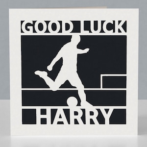 Personalisierte Fußballspieler - Fußballspieler Glückskarte - Papierschnitt Design