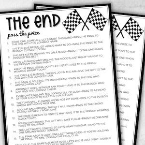 Op de afbeelding: Twee zwart-wit geblokte racevlaggen staan bovenaan een wit spelvel. De tekst "THE END" staat bovenaan, met instructies om "de prijs door te geven". Het spel is ontworpen voor een feest.
