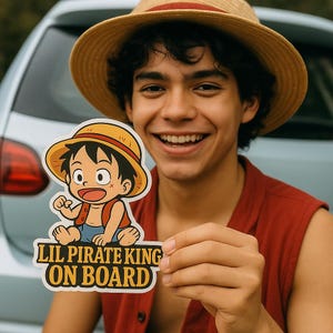 Pegatina de anime para coche de alta calidad, diseño de bebé a bordo, resistente a los rayos UV, arañazos y al agua, para exteriores, con la imagen de un pequeño pirata a bordo.