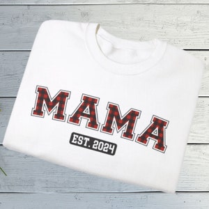 Mama plaid Sweatshirt, College Font Mama Sweatshirt, Retro Mom Sweatshirt, Mama pullover, Mama Gift, Mom Life Sweatshirt, Mom Gift