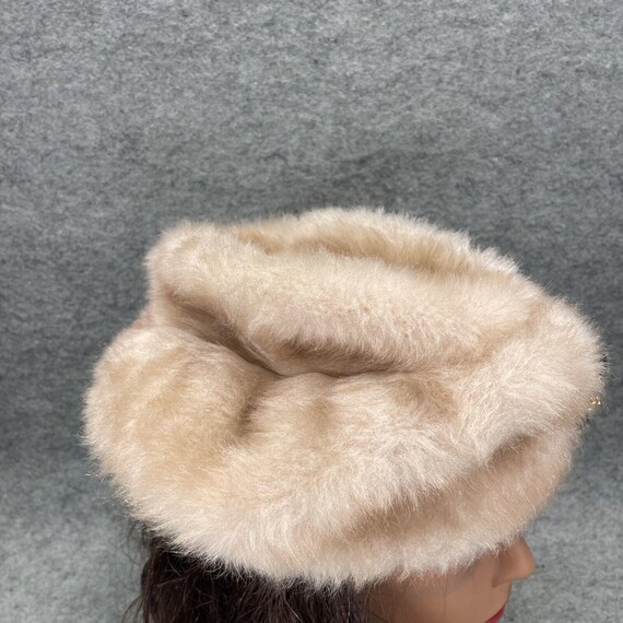 Vintage Union Made Faux Fur Hat Beige Tan Women display picture 1