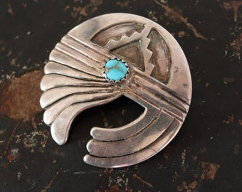 Rzadka, zabytkowa broszka JHQ z turkusem ze srebra próby 925 – Joe H. Quintana Cochiti Pueblo Southwest Jewelry