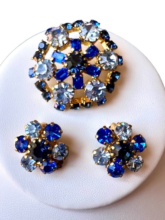 Vintage Blue Austrian Crystal Brooch & Earrings Se