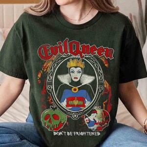 Disney Snow White Villains Evil Queen Don&#39;t Be Frightened Portrait Shirt, WDW Magic Kingdom Unisex Comfort Colors® Family Birthday Gift Tee